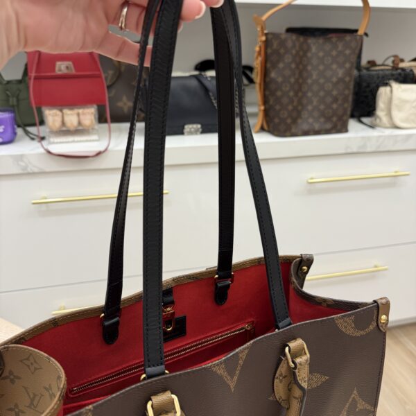 Louis Vuitton Monogram Reverse Giant Onthego MM