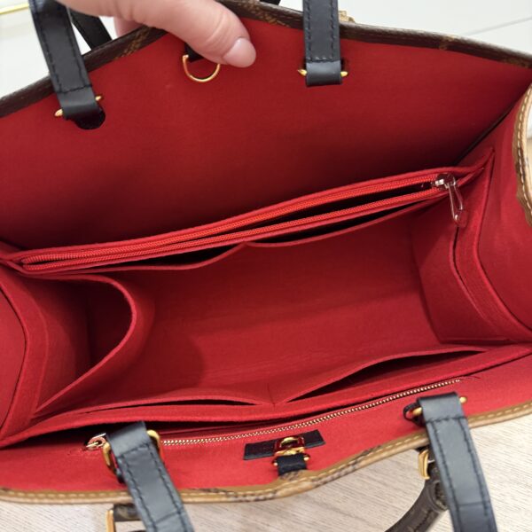 Louis Vuitton Monogram Reverse Giant Onthego MM