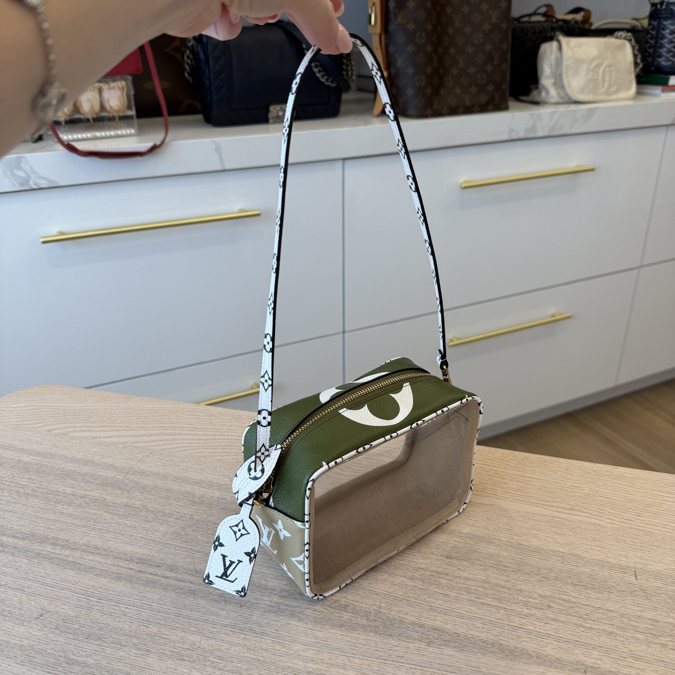 Louis Vuitton Monogram Giant Beach Pouch Green Kaki