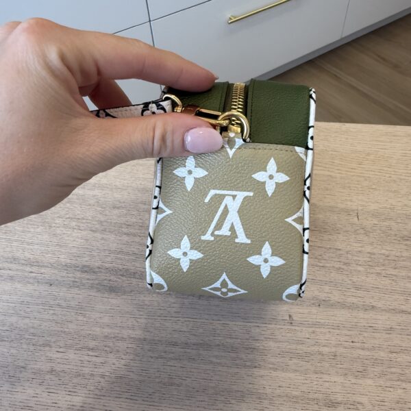 Louis Vuitton Monogram Giant Beach Pouch Green Kaki