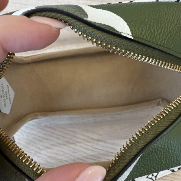 Louis Vuitton Monogram Giant Beach Pouch Green Kaki