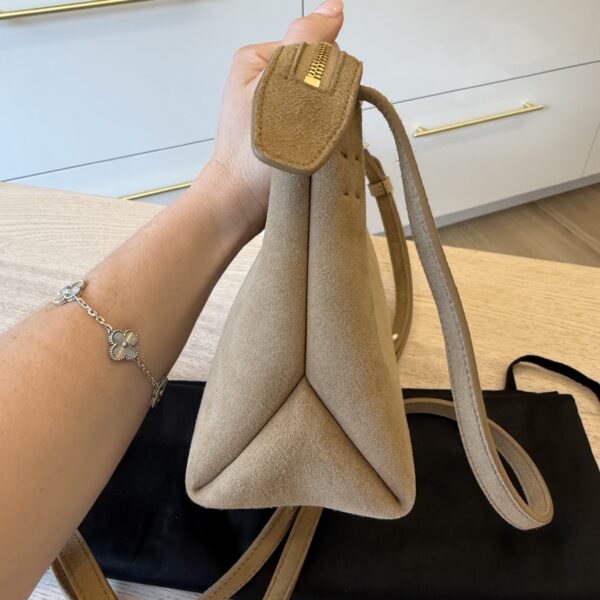 Khaita Lina Crossbody Bag Medium