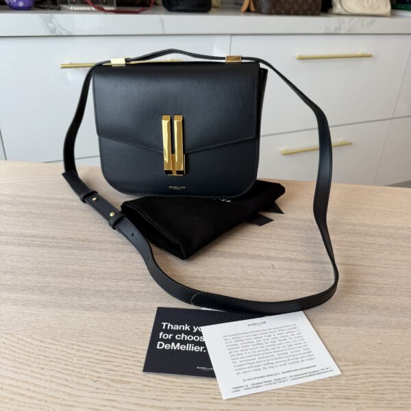 DeMellier The Vancouver Black