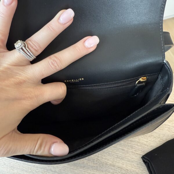 DeMellier The Vancouver Black