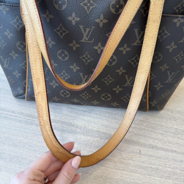 Louis Vuitton Monogram Totally MM