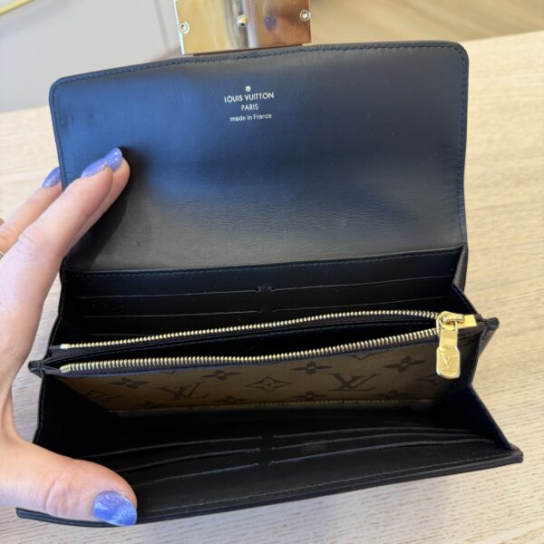 Louis Vuitton Sarah Dauphine Wallet Reverse Monogram Canvas