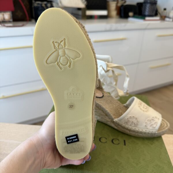 Gucci Women's Damita Espadrilles Interlocking G Embroidered Canvas Size 37