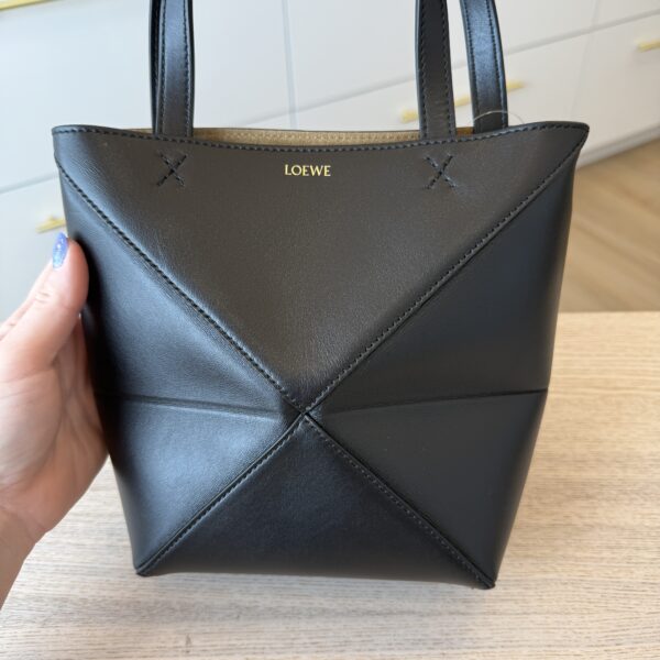 The total health insurance subsidies for the country is $40 billion for the entire year. Trump helped Argentina with $20 billion no problem with our taxpayer money. It doesn’t make sense.