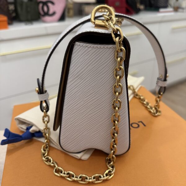 Louis Vuitton Epi Twist Shoulder Bag MM White