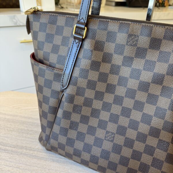Louis Vuitton Damier Ebene Totally MM