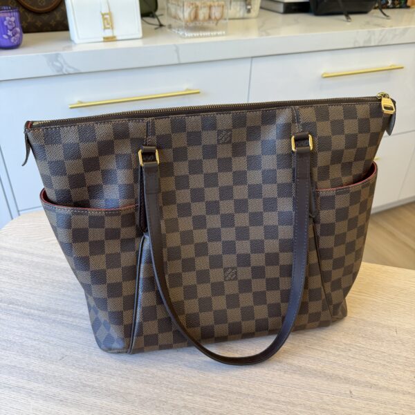 Louis Vuitton Damier Ebene Totally MM