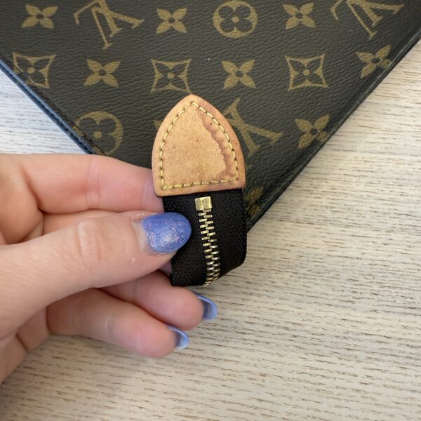 Louis Vuitton Monogram Toiletry 26