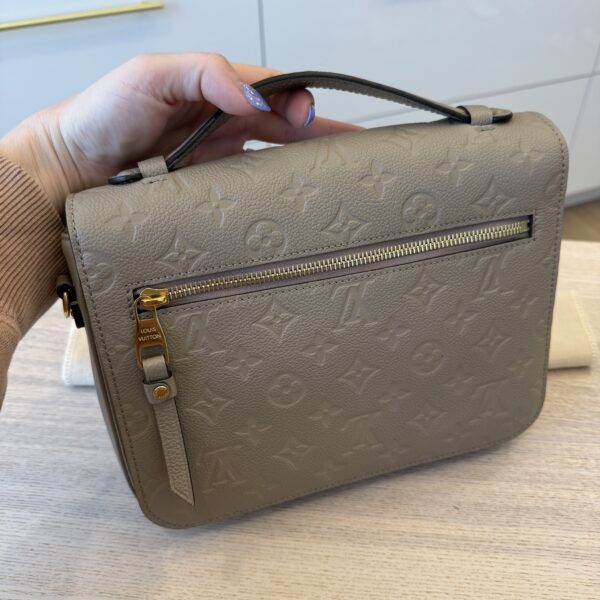 Louis Vuitton Empreinte Pochette Metis Tourterelle