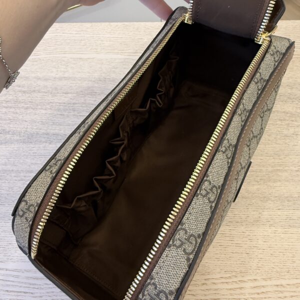 Gucci GG Supreme Cosmetic Pouch
