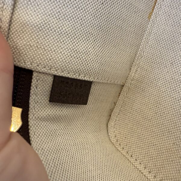 Gucci GG Supreme Monogram Mini Packing Cube Beige Ebony New Acero