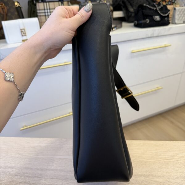 Saint Laurent (YSL) Le 5 à 7 Supple Large Shoulder Bag in Smooth Leather Black