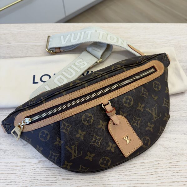 Louis Vuitton Monogram High Rise Bumbag