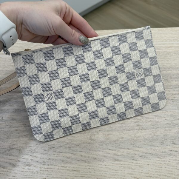 Louis Vuitton Damier Azur Neverfull Pochette MM/GM