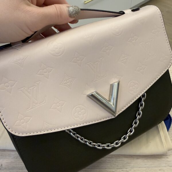 Louis Vuitton Very Calfskin Leather Saddle Shoulder Bag Khaki Green