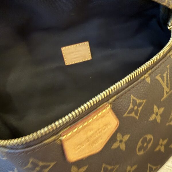 Louis Vuitton Monogram Bumbag