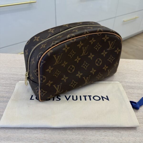 Louis Vuitton Monogram Toiletry Bag 25