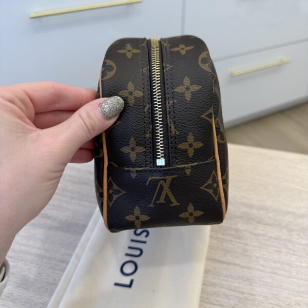 Louis Vuitton Monogram Toiletry Bag 25