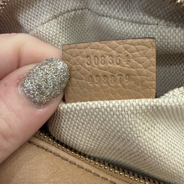 Gucci Calfskin Small Soho Disco Bag Beige