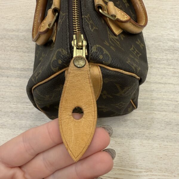 Louis Vuitton Monogram Speedy 25