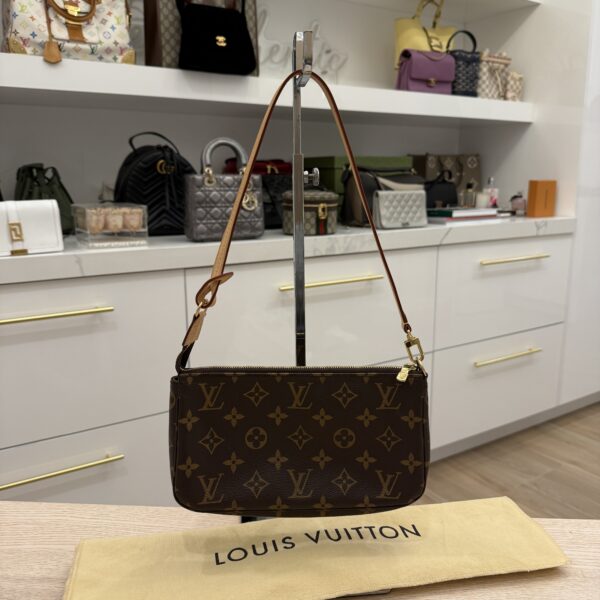 Louis Vuitton Monogram Pochette Accessoires NM