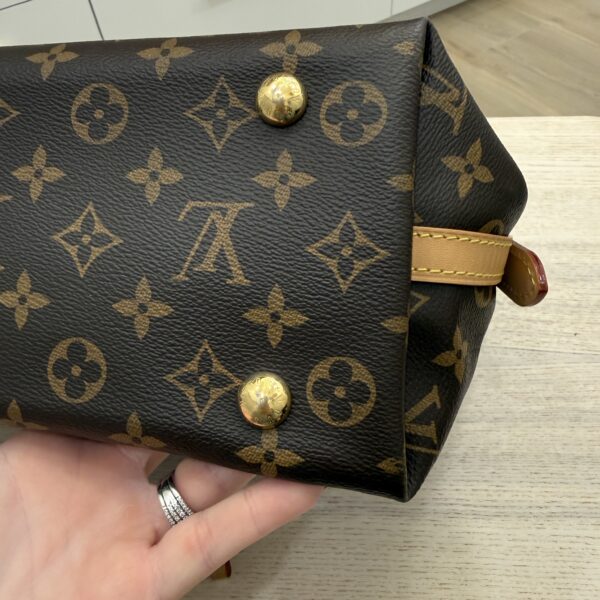 Louis Vuitton Monogram Carryall PM