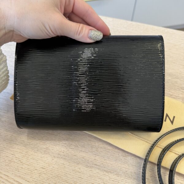 Louis Vuitton Electric Epi Louise Shoulder Bag Leather PM Black