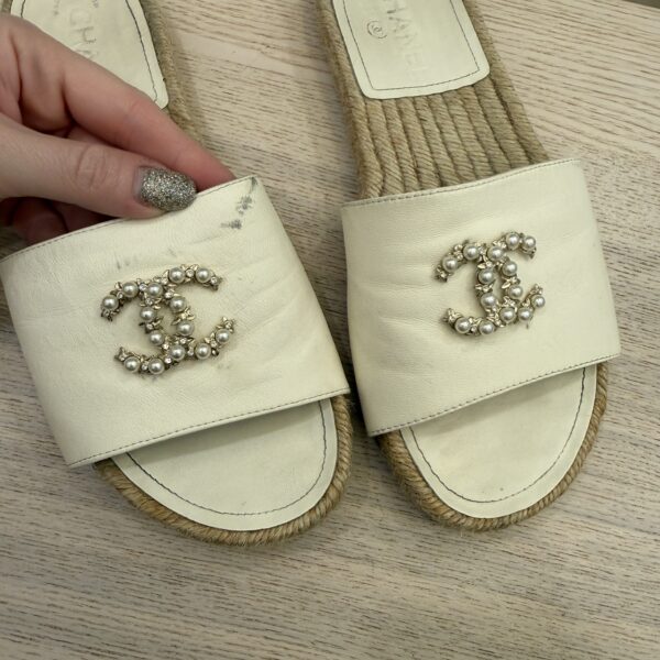 Chanel Pearl and Crystal Size 8 Sandals