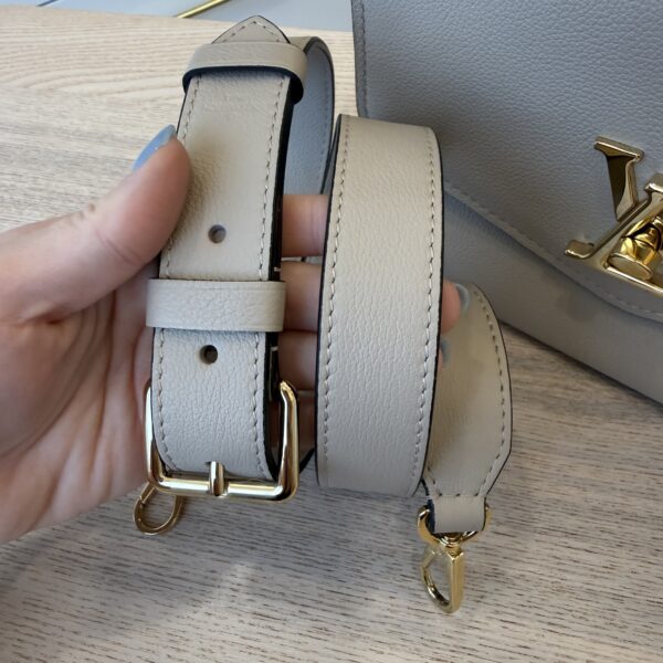 Louis Vuitton Grained Calfskin Lockme Oxford Greige