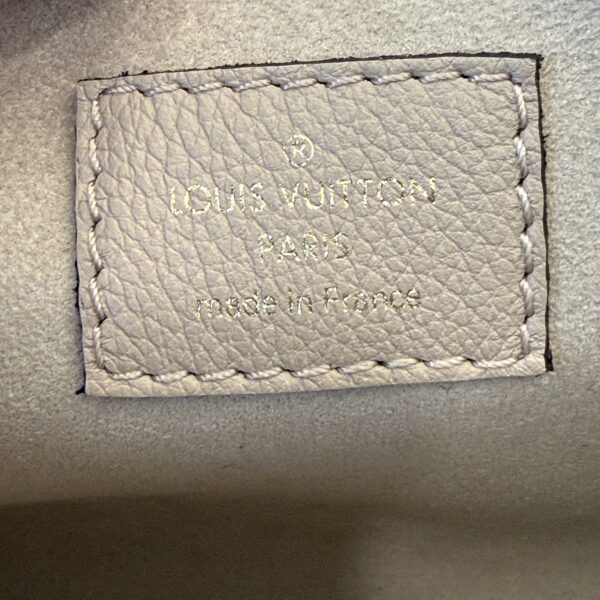 Louis Vuitton Grained Calfskin Lockme Oxford Greige