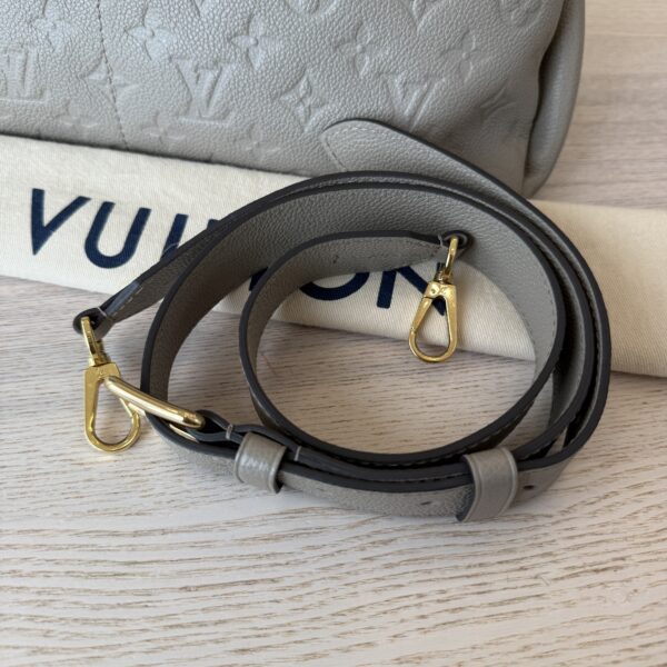 Louis Vuitton Empreinte Maida Hobo Tourterelle