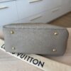 Louis Vuitton Empreinte Maida Hobo Tourterelle