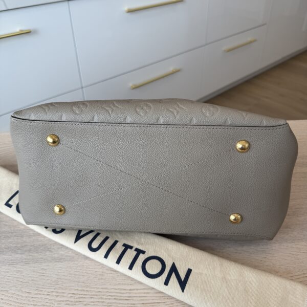 Louis Vuitton Empreinte Maida Hobo Tourterelle