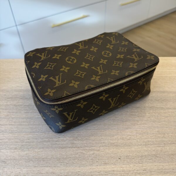Louis Vuitton Monogram Packing Cube MM