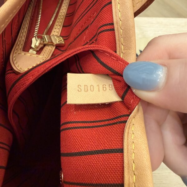 Louis Vuitton Monogram Neverfull MM Cerise