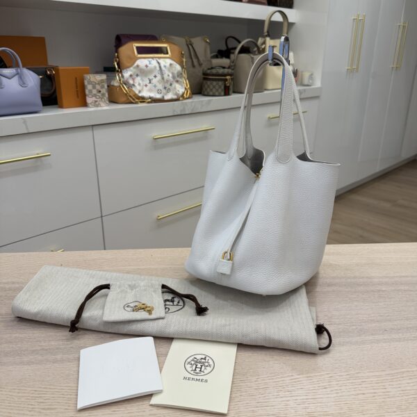 Hermes Taurillon Clemence Picotin Lock 22 MM Blanc GHW