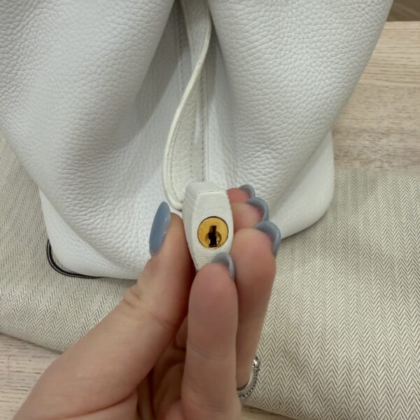 Hermes Taurillon Clemence Picotin Lock 22 MM Blanc GHW