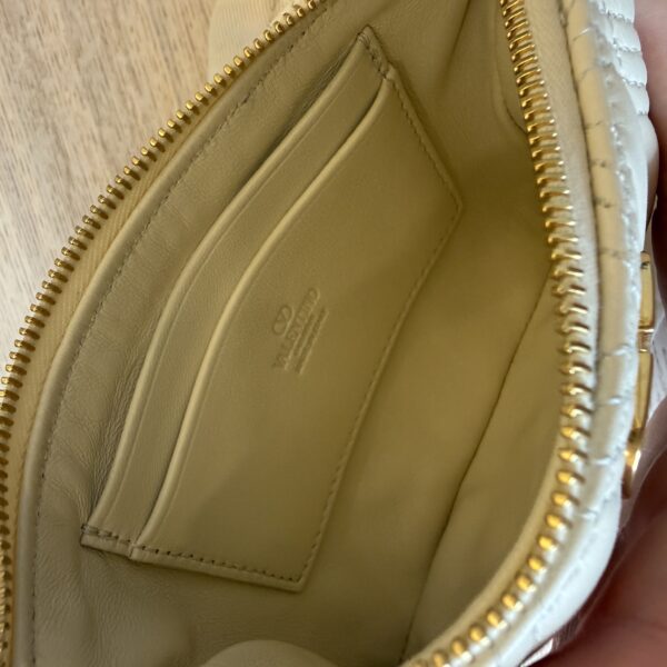 Valentino Garavani Quiltie 67 Medium Leather Pouch