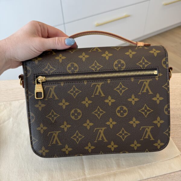 Louis Vuitton Monogram Pochette Metis