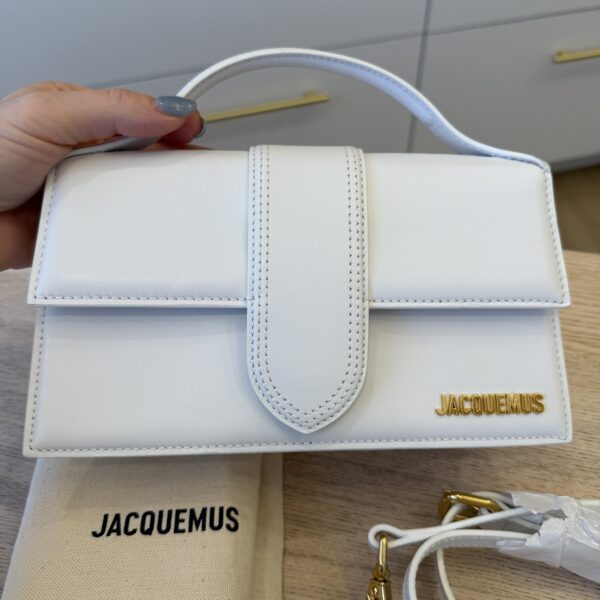 Jacquemus LES CLASSIQUES The large Bambino White