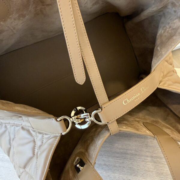 Christian Dior Large Dior Toujours Bag Camel Macrocannage Calfskin