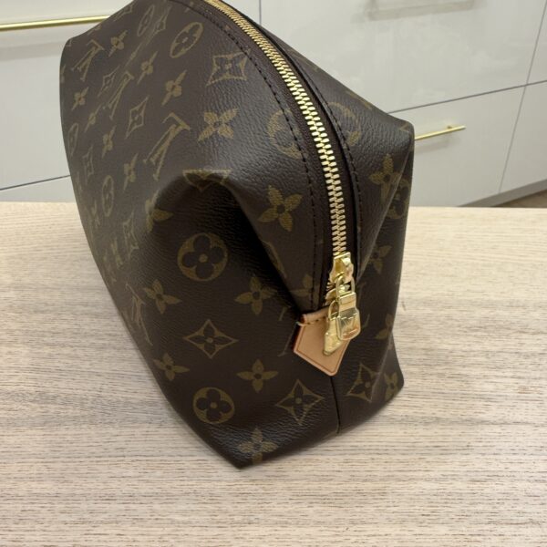 Louis Vuitton Monogram Cosmetic Pouch GM