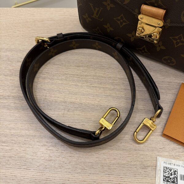 Louis Vuitton Monogram Pochette Metis