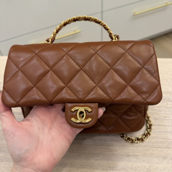 Chanel Shiny Lambskin Quilted Golden Links Top Handle Flap Caramel
