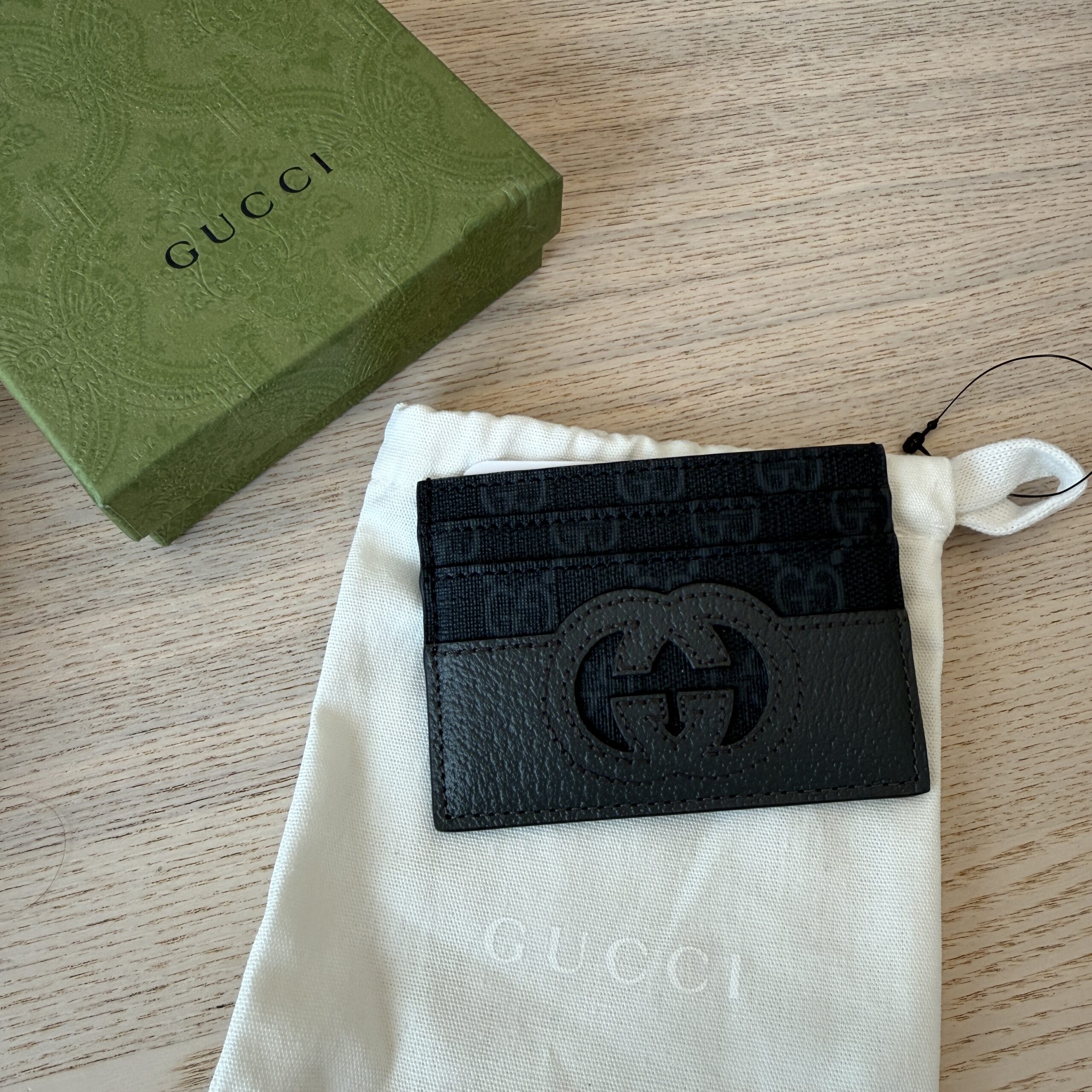 Gucci GG Supreme Card Holder