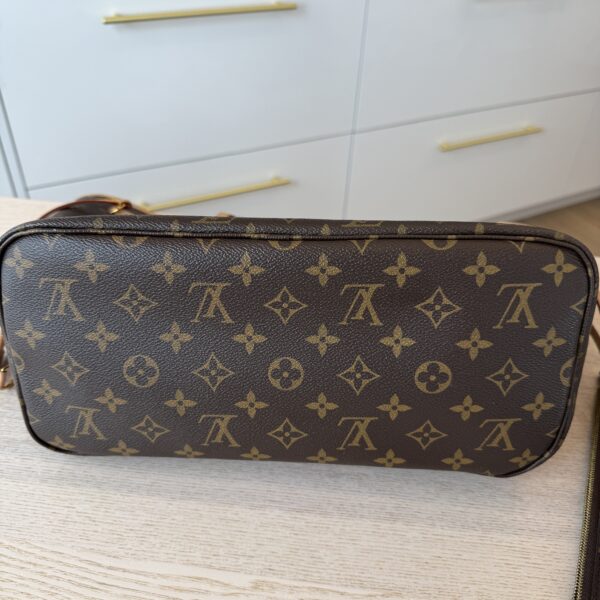Louis Vuitton Monogram Neverfull MM Beige